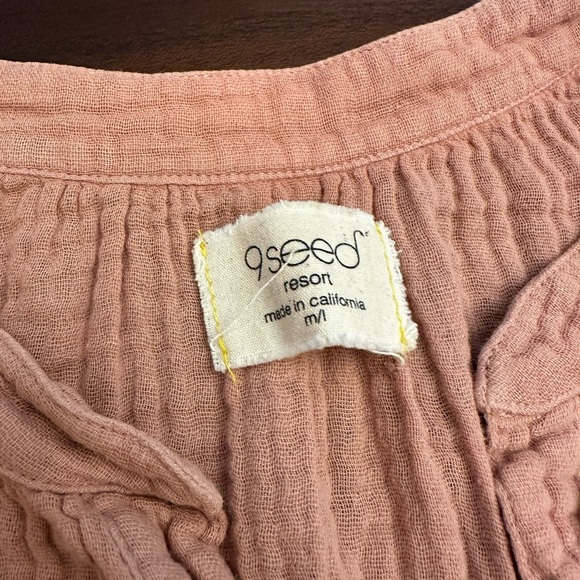 9SEED Idyllwilds Sleeveless Top in Lightweight Gauze French Rose (T2) - Picture 5 of 7
